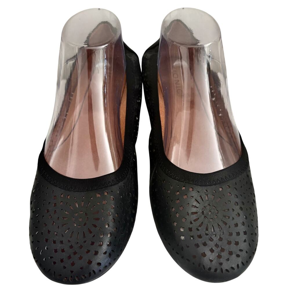 VIONIC Robyn Black Leather Laser Cut Ballet Flats Slip On Orthotic Feminine 8W - Picture 12 of 12